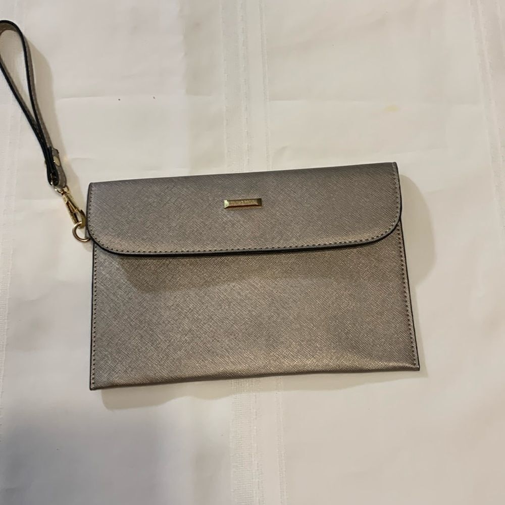 Elim & Paul faux leather clutch/wristlet blush color & NWOT